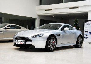 V8 Vantage